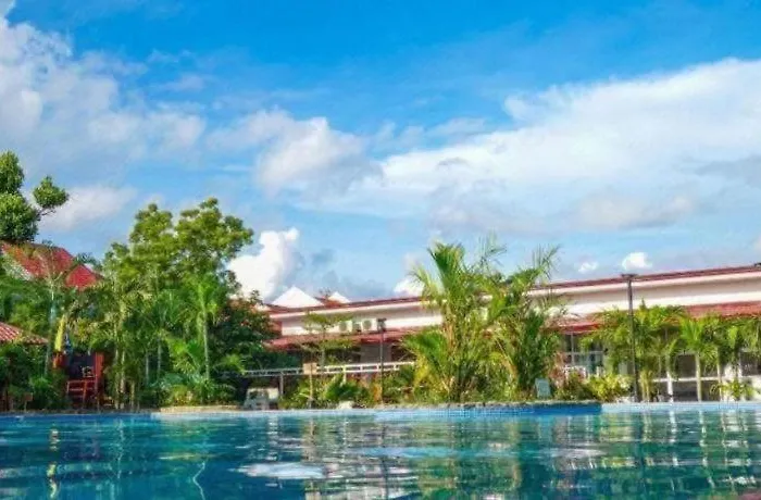 Gem's Paradise Hotel 3*